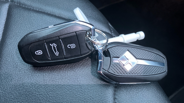 DS 3 Crossback 1.2 PureTech 155 Prestige 5dr EAT8 Petrol